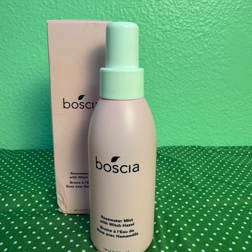 Boscia Refreshing Facial Mist in Pink and Mint